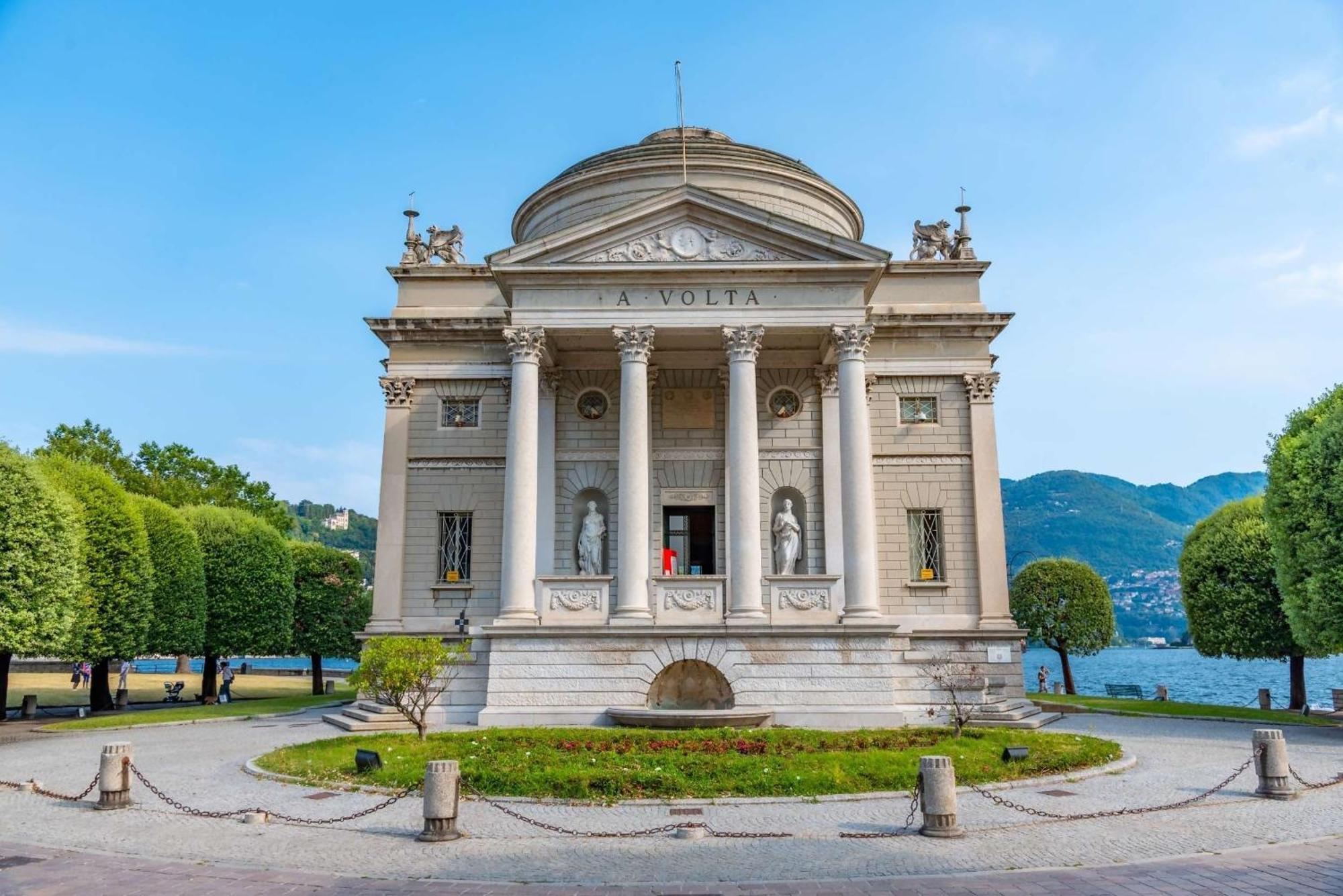 Elegant Beige Apartment - 5 Minutes From The Lake Como Eksteriør bilde