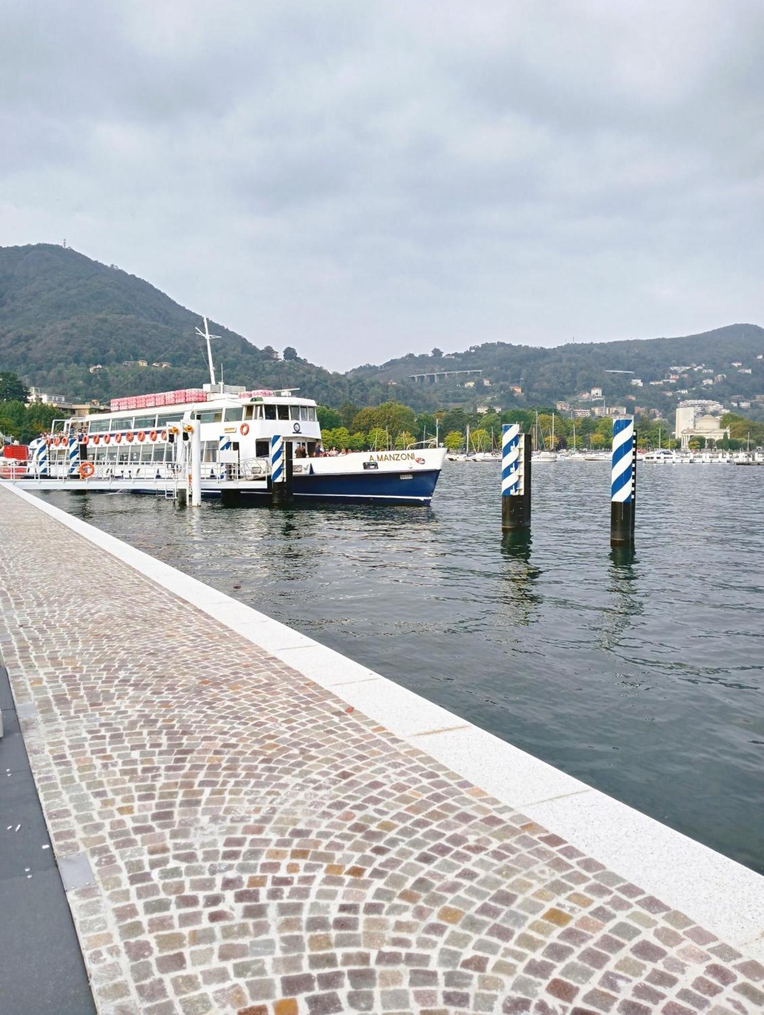 Elegant Beige Apartment - 5 Minutes From The Lake Como Eksteriør bilde