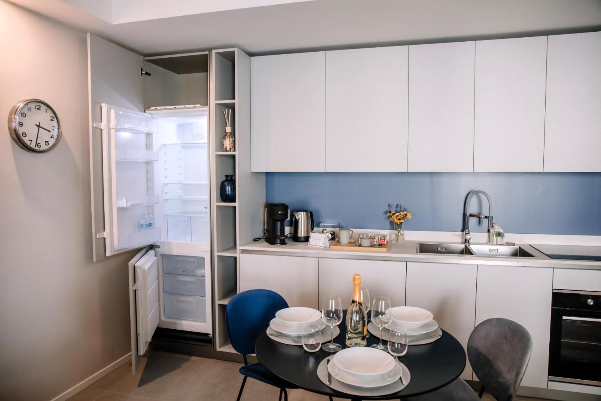 Elegant Beige Apartment - 5 Minutes From The Lake Como Eksteriør bilde