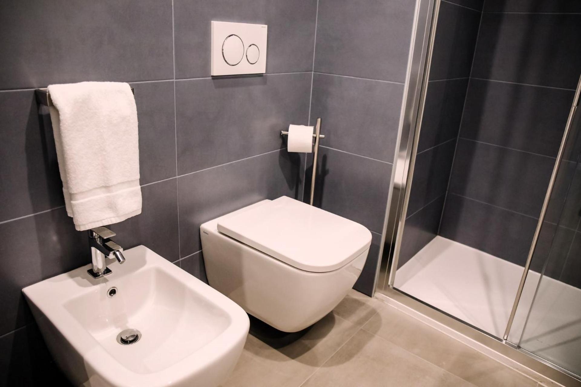 Elegant Beige Apartment - 5 Minutes From The Lake Como Eksteriør bilde